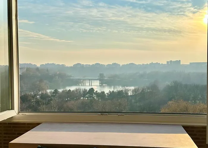 Park View Tineretului Бухарест